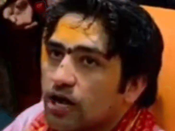 धीरेंद्र शास्त्री बोले- अच्छा हुआ मेरी शादी नहीं हुई:मेरठ में सौरभ हत्याकांड को लेकर कहा- नीले ड्रम से कई पति सदमे में हैं