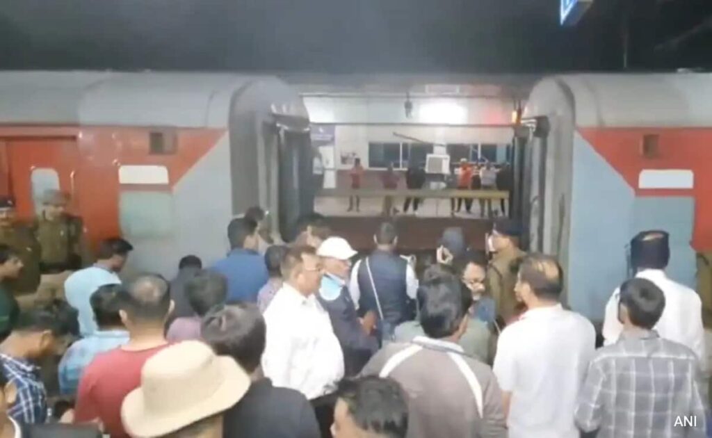 Panic Among Passengers As Train Splits Into Two In UP After Coupling Breaks