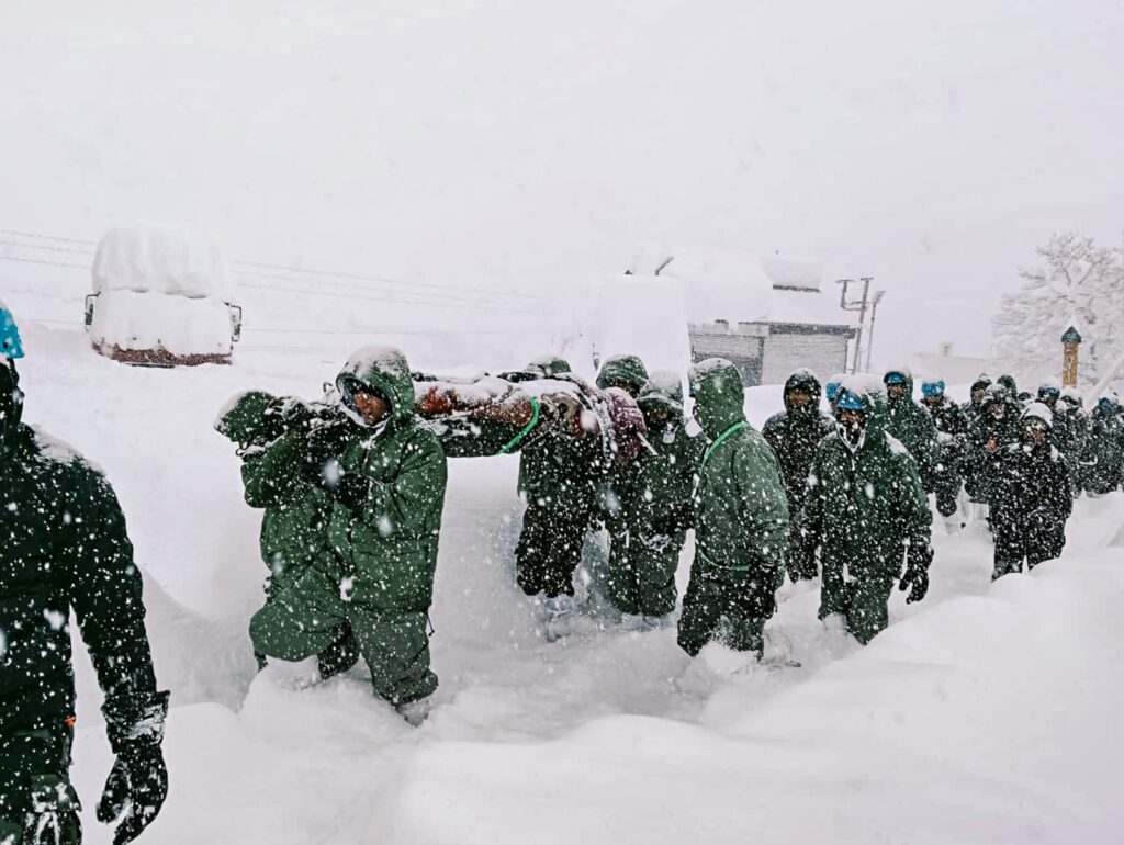Came To Senses Next To Dead Co-worker: Avalanche Survivor Recalls Incident