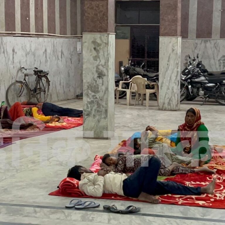 हांसी में फिर पकड़े 26 बांग्लादेशी:ईंट भट्ठे से मिले, इनमें 13 बच्चे शामिल, एक हफ्ते में दूसरी गिरफ्तारी