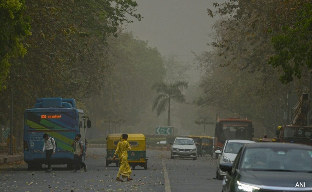 Weather Updates: IMD's Thunderstorm Warning For Delhi, Monsoon Advancing And More