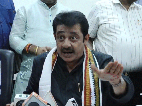 कर्नाटक के मंत्री का पाकिस्तान के खिलाफ विस्फोटक बयान:बोले- आत्मघाती हमलावर बनकर पाकिस्तान जाने को तैयार हूं; मोदी-शाह से इजाजत मांगी