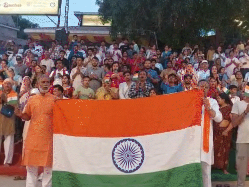 ऑपरेशन सिंदूर- यूपी में पुलिस-डॉक्टरों की छुटि्टयां कैंसिल:हिंडन एयरपोर्ट 14 मई तक बंद, आतंकियों पर एक्शन से AMU में जश्न