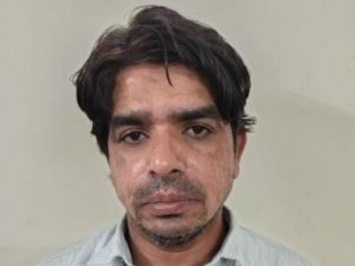हारुन की दूसरी बीवी पाकिस्तान में, तुफैल के आतंकी कनेक्शन:यूपी ATS ने 2 जासूस पकड़े; PAK फौज के अफसर की बीवी को भेजता था सूचनाएं