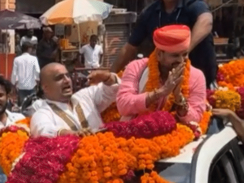 जो मेरा विरोध करेगा, भगवान उसे दंड देंगे:गोंडा में बृजभूषण बोले- सच सामने आया; यौन शोषण में बरी होने पर किए हनुमानगढ़ी के दर्शन