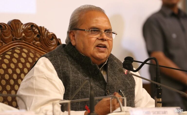 CBI Files Chargesheet Against Ex J&K Governor Satyapal Malik In Corruption Case