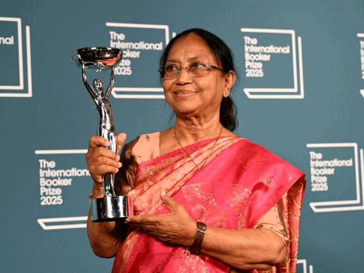 भारत की बानू मुश्ताक को इंटरनेशनल बुकर प्राइज मिला:हार्ट लैंप यह सम्मान पाने वाली पहली कन्नड़ बुक; दीपा भष्ठी ने अंग्रेजी अनुवाद किया