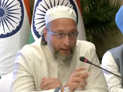 ओवैसी ने PAK आर्मी चीफ को जोकर बताया:नकल के लिए अक्ल चाहिए, इनके पास वो भी नहीं; फेक फोटो दिखाकर जीत का झूठा दावा किया