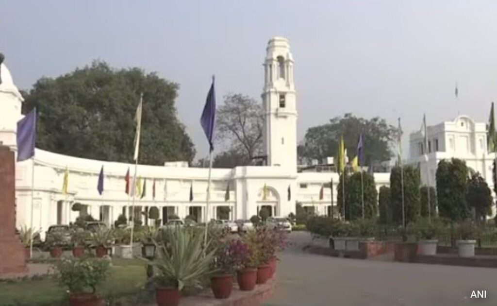In Major Bureaucratic Reshuffle, 42 Delhi Government Officers Transferred