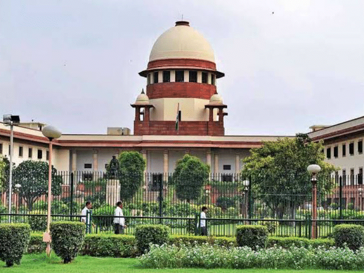 वक्फ एक्ट पर सुप्रीम कोर्ट में सुनवाई शुरू:केंद्र की दलील- हम 100 साल पुरानी समस्या खत्म करने की कोशिश कर रहे