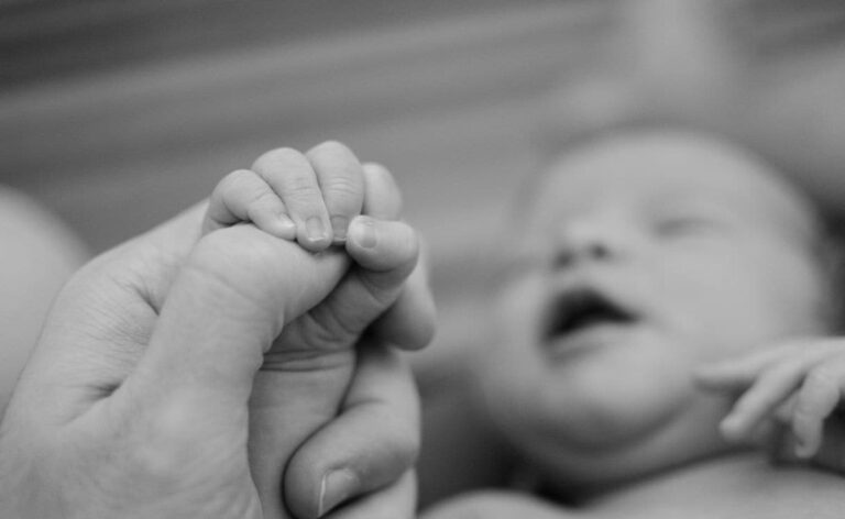 4 Women Deliver Babies Under Phone's Light At Government Health Centre In UP