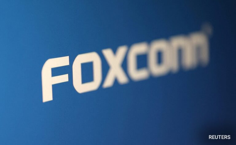 Cabinet Clears ₹3,706 Crore HCL-Foxconn Chip Plant In UP's Jewar