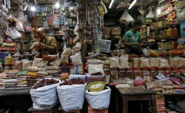 Centre Warns Traders Of Hoarding Food Items, Says Ample Stocks Available