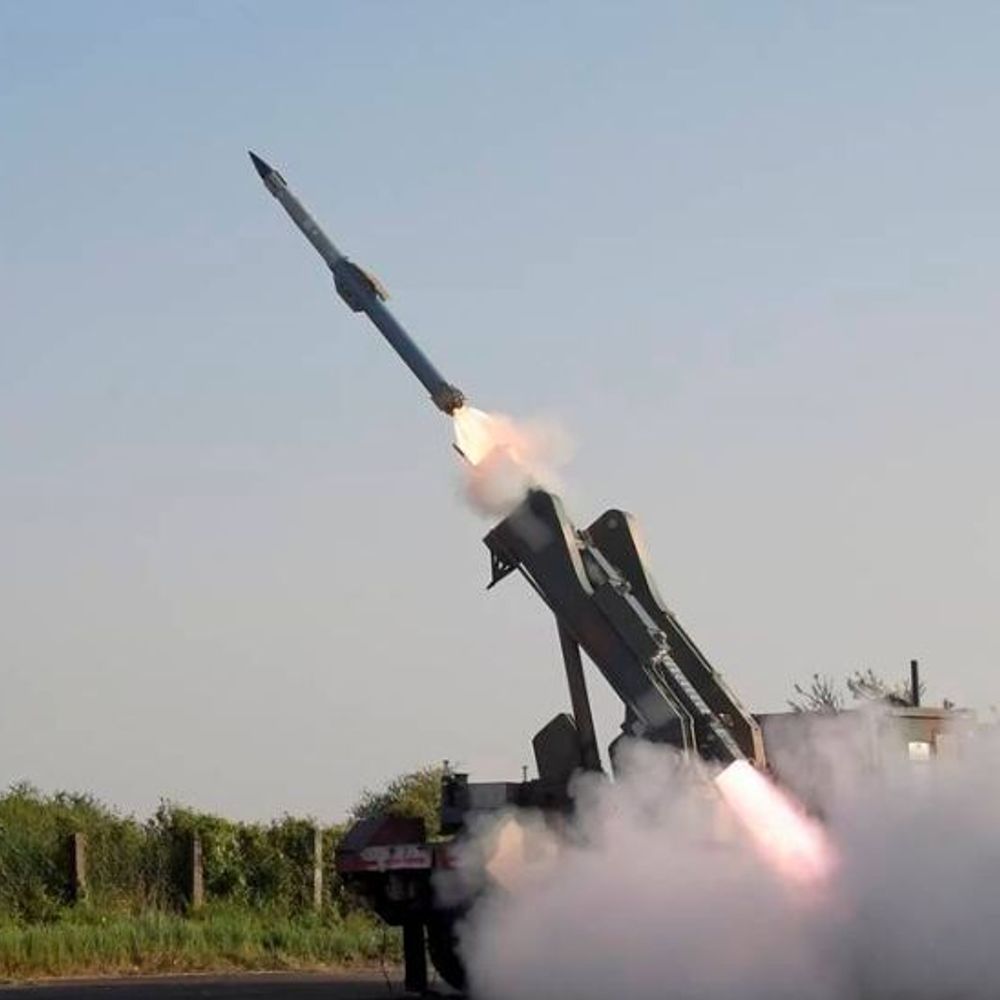 सेना को नया एयर डिफेंस सिस्टम QRSAM मिलेगा:DRDO से 30 हजार करोड़ में 3 रेजिमेंट खरीदी जाएंगी; खासियत मूविंग टारगेट तबाह करना