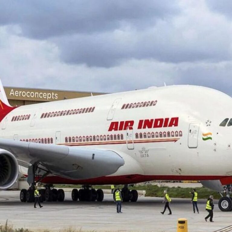 एअर इंडिया को बिना जांचे एयरबस उड़ाने पर चेतावनी:DGCA ने कहा- प्लेन में अनवेरिफाइड इमरजेंसी इक्विमेंट मिले, रजिस्ट्रेशन भी पुराना