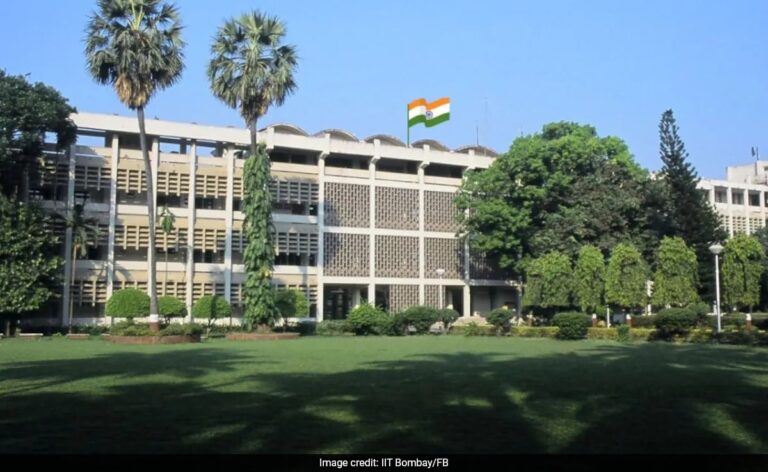 IIT Bombay Invites School Students For Asia's Top Business Model Contest