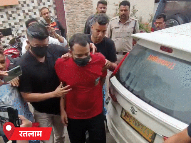 शिलॉन्ग पुलिस ने शिलोम के ससुराल से बैग किया जब्त:राजा मर्डर केस में रतलाम में सर्चिंग; इंदौर के घर में भी तलाशे सोनम के जेवर-दस्तावेज