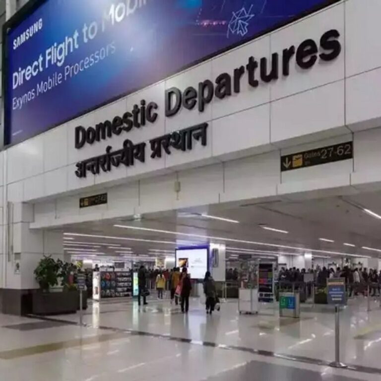 दिल्ली एयरपोर्ट पर अमृतसर के तीन युवक गिरफ्तार:शेंगेन वीजा निकला फर्जी, स्पेन जाने की थी तैयारी, एजेंट पहले से जेल में