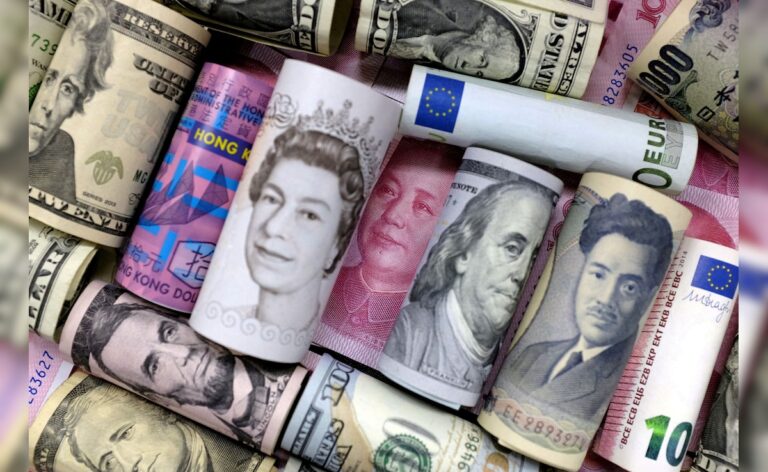 India's Forex Reserves Rise $2.29 Billion To $698.95 Billion