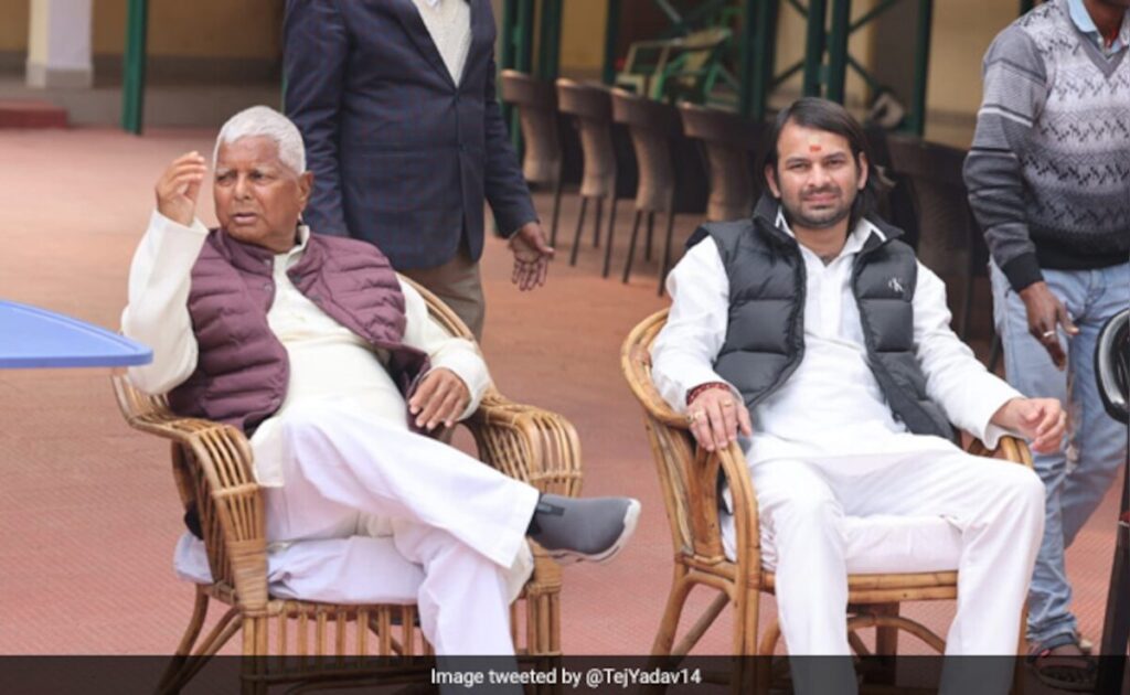 Tej Pratap Yadav's Message To Lalu Yadav, Rabri Devi, And A "Jaichand" Jab