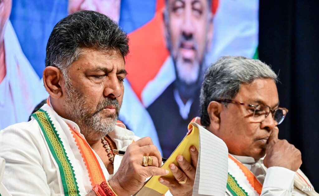 After Minister's "Power Centres" Remark, Siddaramaiah's "Ignore" Advice
