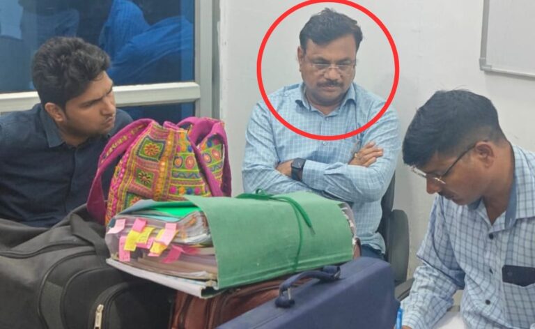 Rajasthan Cop Caught With Rs 9 Lakh Bribe In Car, Rs 30 Lakh Found In House