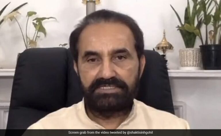 Gujarat Congress Chief Shaktisinh Gohil Resigns After Dismal Bypoll Show