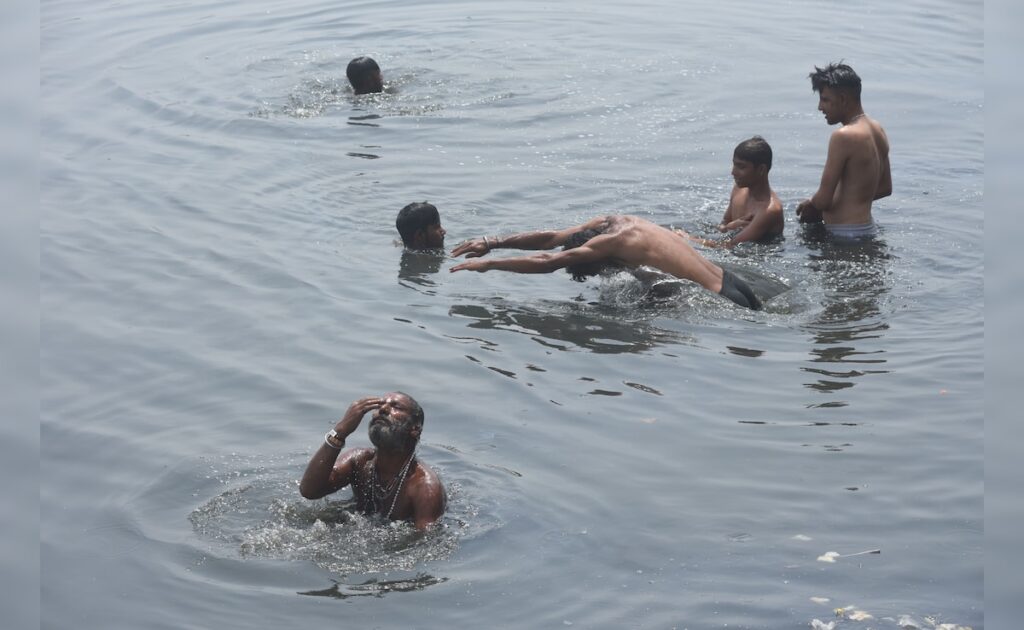 Real-Feel Temperature Shoots To 49 Degrees Celsius In Delhi, Orange Alert Issued