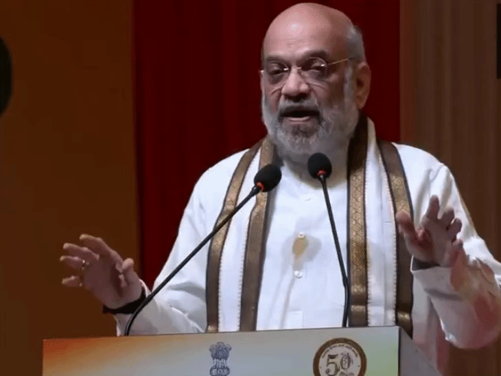 शाह बोले- किसी विदेशी भाषा का विरोध नहीं:हिंदी सभी भारतीय भाषाओं की सखी; पहले कहा था- देश में अंग्रेजी बोलने वालों को जल्द शर्म आएगी