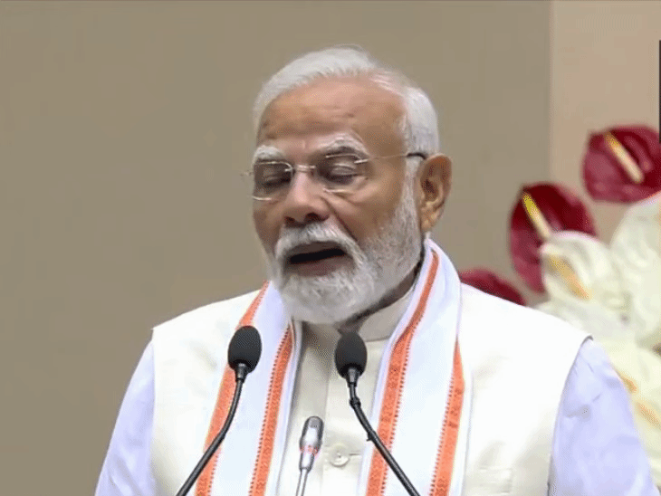 आचार्य विद्यानंद महाराज का जन्म शताब्दी समारोह:PM मोदी ने समारोह में हिस्सा लिया; बोले- जेन मुनि का जीवन त्याग की मिसाल
