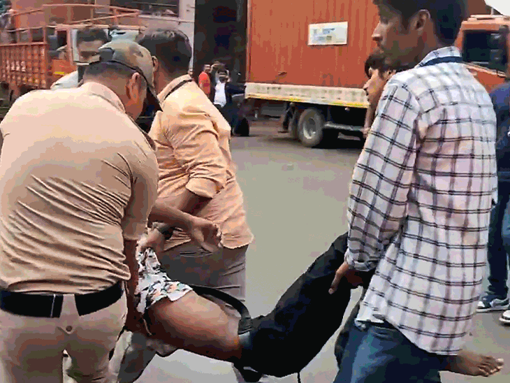 RCB की जीत के जश्न में भगदड़ की 25 PHOTOS:3 लाख की भीड़, एक-दूसरे पर चढ़े; अस्पताल पहुंचने से पहले थमी सांसें