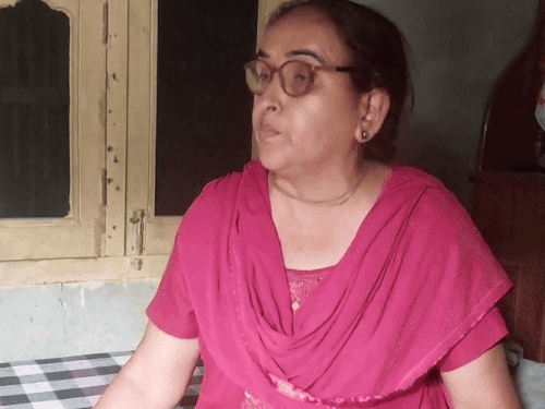 हिमानी की मां बोलीं-कांग्रेस MLA बचा रहा हत्यारे को:सचिन सिर्फ मोहरा, कातिल कोई और, हरियाणा के विधायक ने कहा- हिमानी को 15 लाख दिए