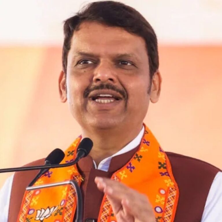 फडणवीस बोले- 'बेगानी शादी में अब्दुल्ला दीवाना' क्यों बनूं:उद्धव और राज ठाकरे को सुलह करनी हो तो करें; हम बाद में जवाब देंगे