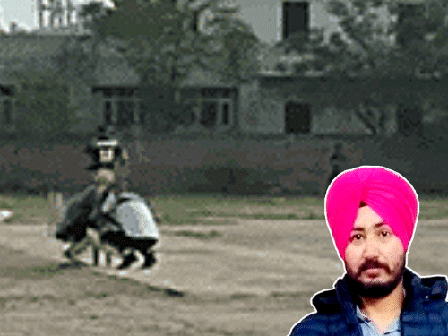 पंजाब में सिक्स मारते ही बैट्समैन की मौत, VIDEO:फिफ्टी बना साथी से हाथ मिलाने जा रहा था, अचानक आधी पिच पर मुंह के बल गिरा