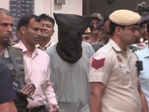 मुंबई हमले के मास्टरमाइंड राणा की याचिका पर सुनवाई आज:परिवार से बात करने की परमिशन मांगी; 10 अप्रैल को अमेरिका से लाया गया था