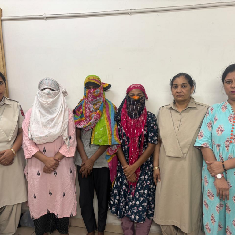 लॉ स्टूडेंट ने रची 30 लाख की चोरी की साजिश:दोस्त को नौकरानी बनाकर भेजा, 2 दिन में चोरी कर फरार हुए; तीनों आरोपी गिरफ्तार