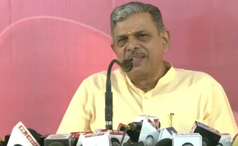 RSS Leader Calls For Debate On Words "Socialist", "Secular" In Preamble