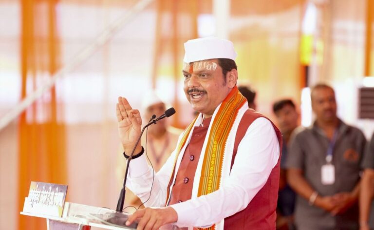 Analysis - Hindi Row: D Fadnavis' Masterstroke Or Thackeray Brothers' Win?