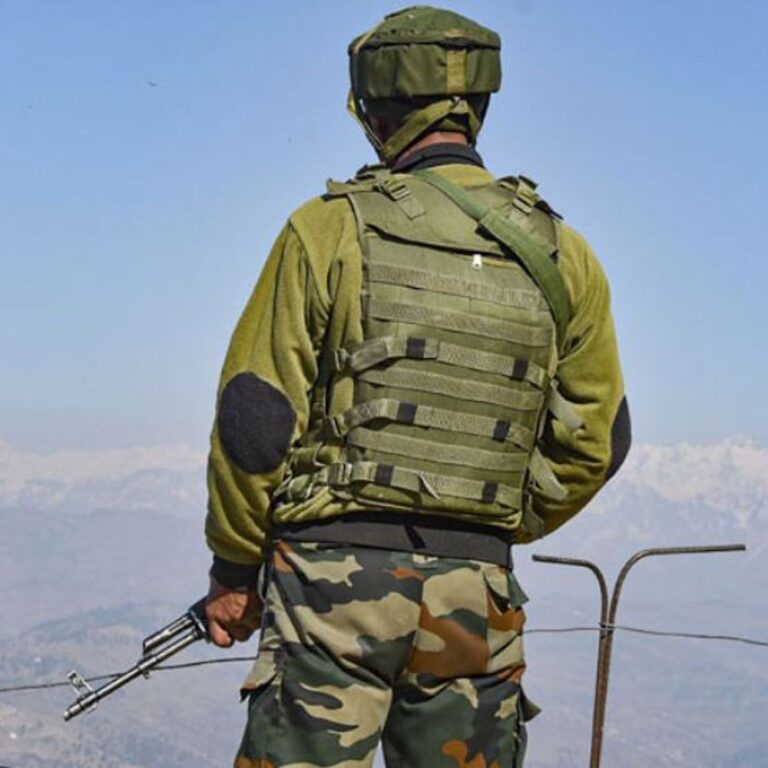 सुप्रीम कोर्ट बोला-संरक्षक लुटेरा बन जाए, तो सजा देना जरूरी:ITBP जवान की बर्खास्तगी को बरकरार रखा; 20 साल पहले कैश लूट का दोषी था