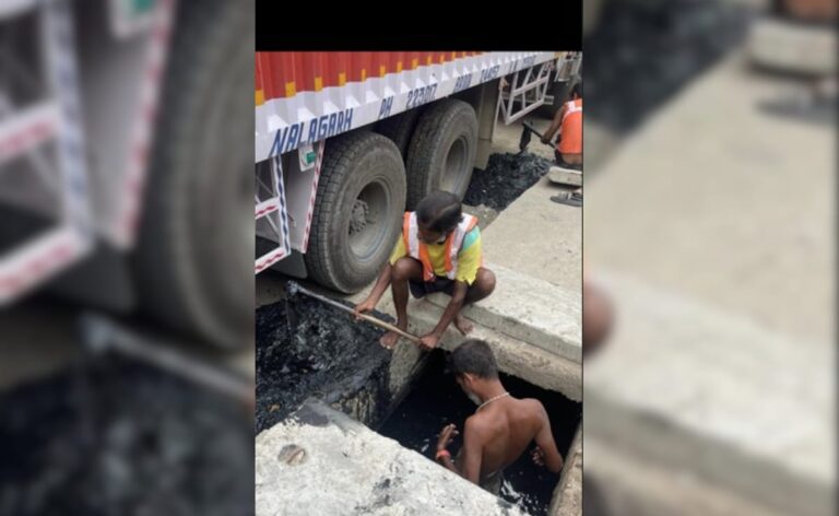 Delhi Public Works Department Posts Pictures Of Workers Entering Drain. Then Deletes
