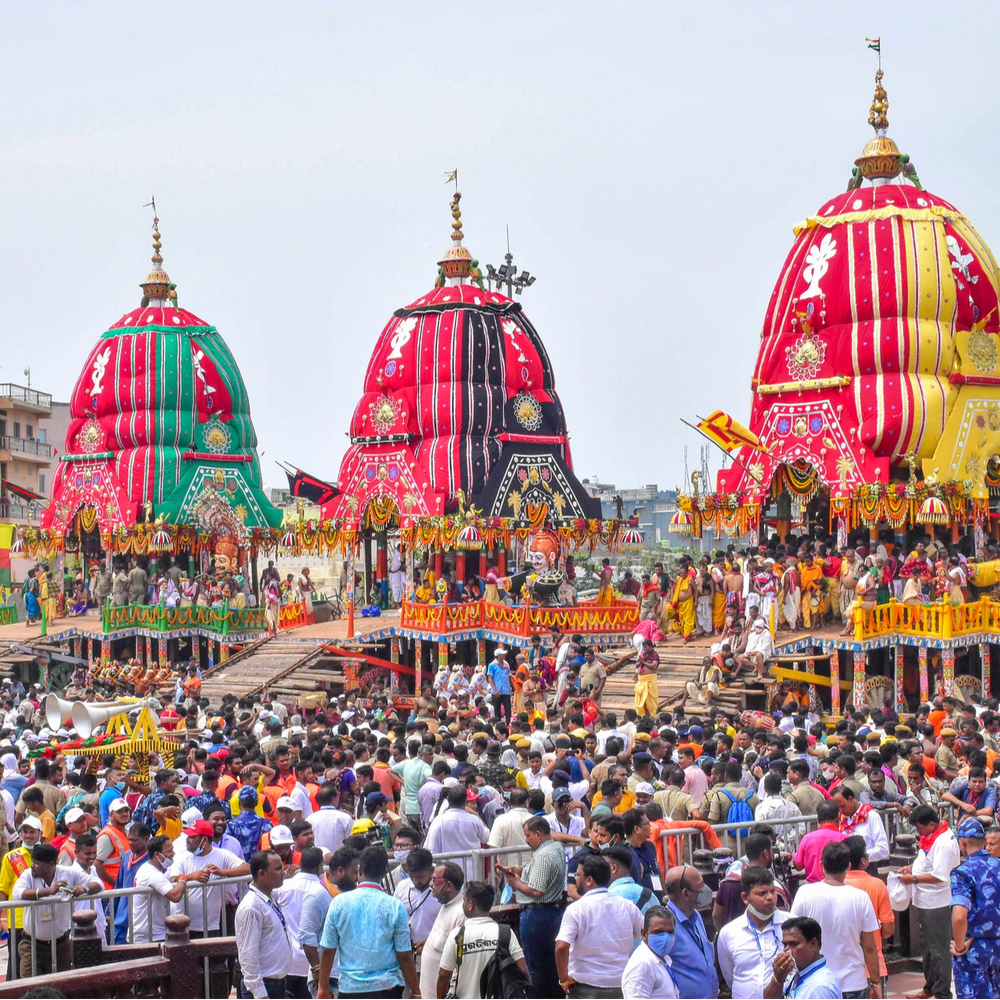 जगन्राथ रथ यात्रा में सिर्फ सेवक ही रथ पर चढ़ेंगे:अन्य के चढ़ने पर सरकार सख्त कार्रवाई करेगी; मोबाइल भी बैन रहेगा