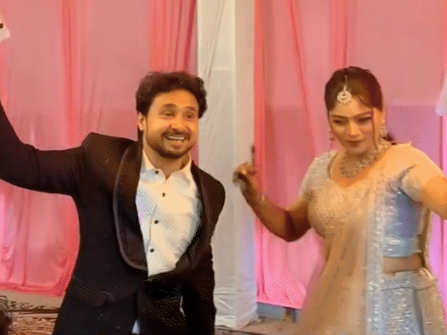 राजा के मर्डर की आरोपी सोनम मोहल्ले की 'बिट्‌टी दीदी':डांस की शौकीन, बच्चियों को सिखाती थी गरबा; सोशल मीडिया पर कई फर्जी आईडी