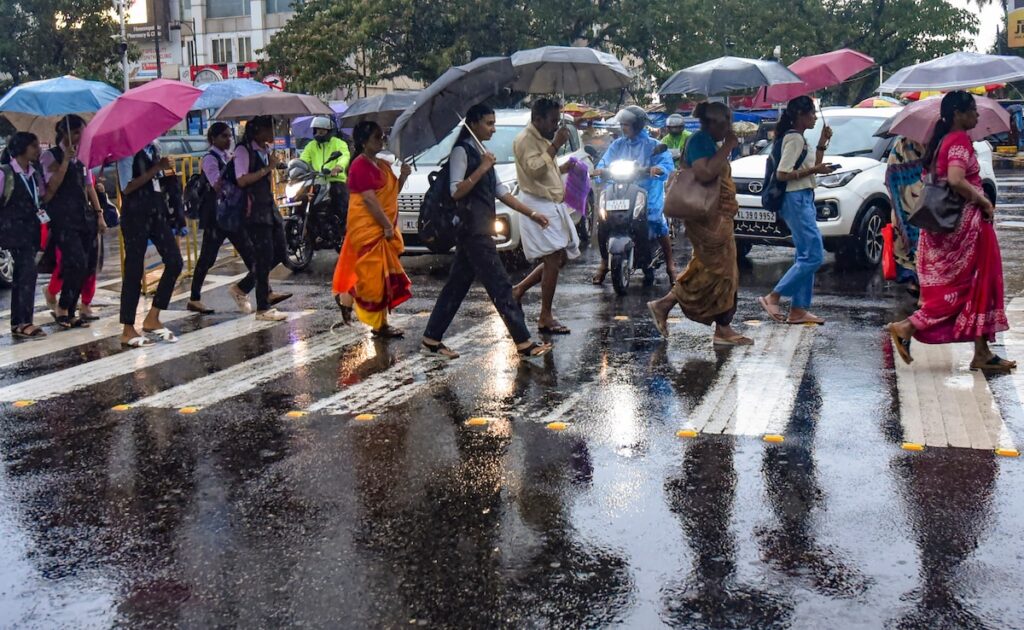 Heavy Rains In Kerala, Weather Office Issues Orange Alert In 7 Districts