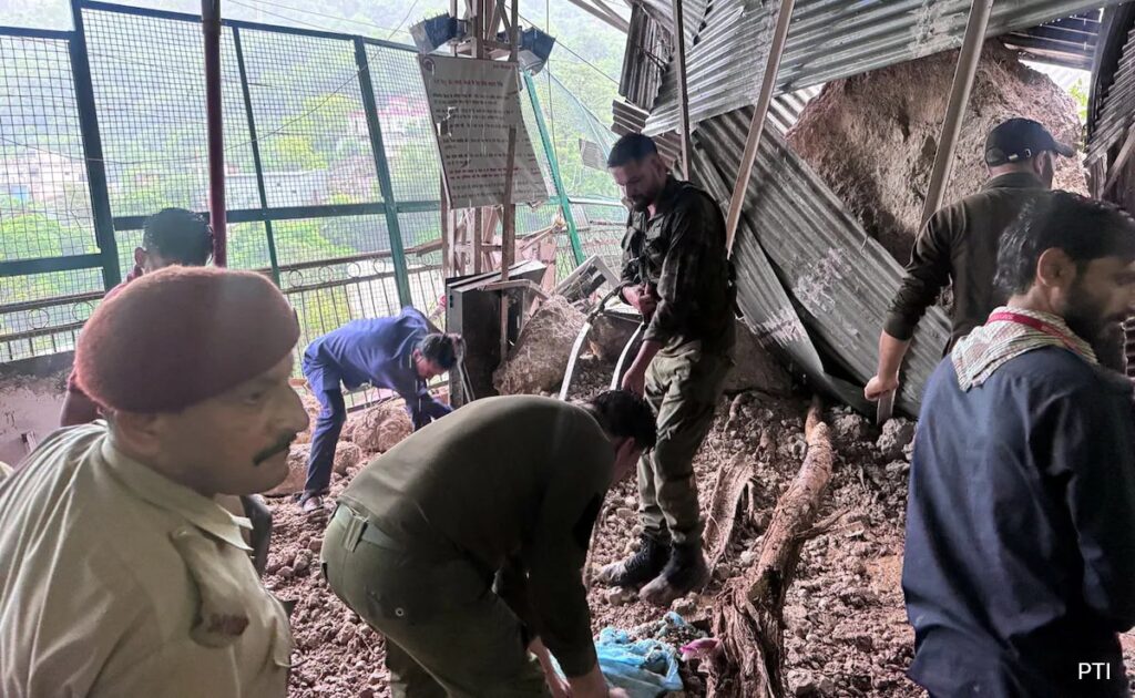 Vaishno Devi Shrine Board To Provide Medical Care To Pilgrims Injured In Landslide