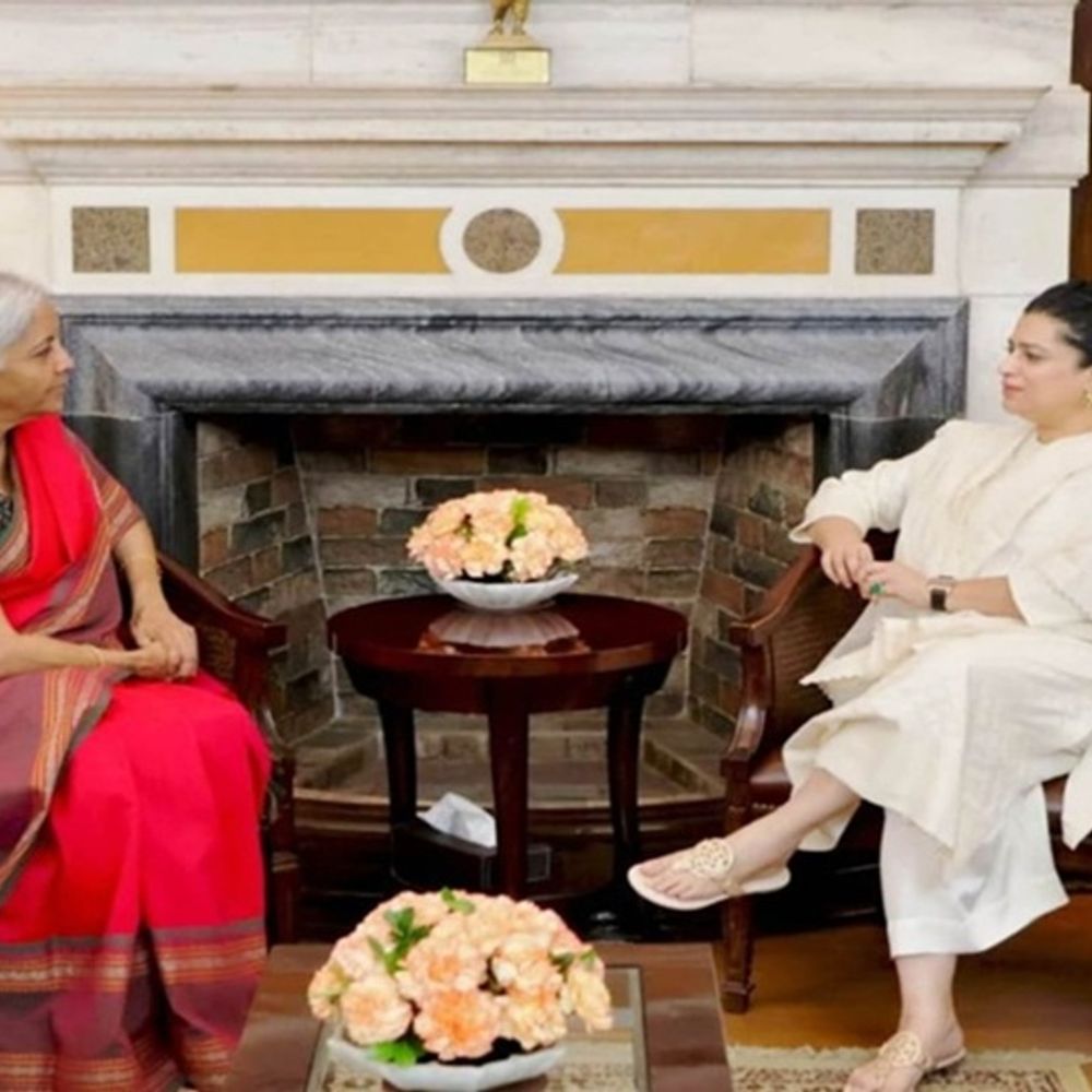 केंद्रीय वित्त मंत्री से मिली श्रुति चौधरी:विकास मुद्दों को लेकर चर्चा की; बोलीं-स्वरोजगार के लिए जरूरतमंद महिलाओं को सहायता राशि उपलब्ध कराई