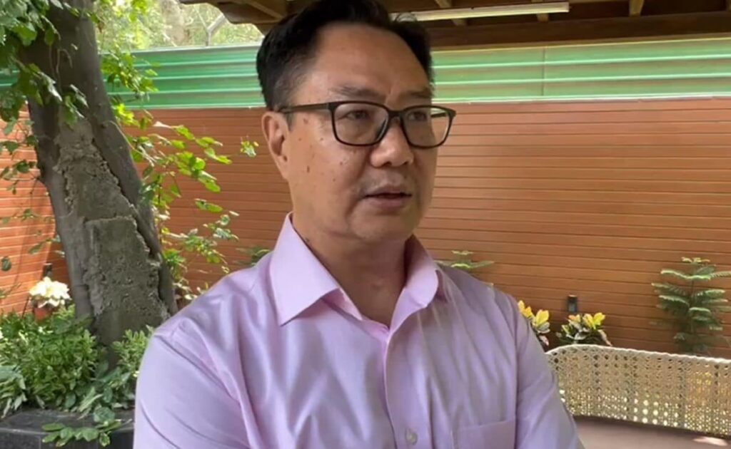 "Average Lawyer": Kiren Rijiju Attacks Kapil Sibal Over Cash-At-Home Row