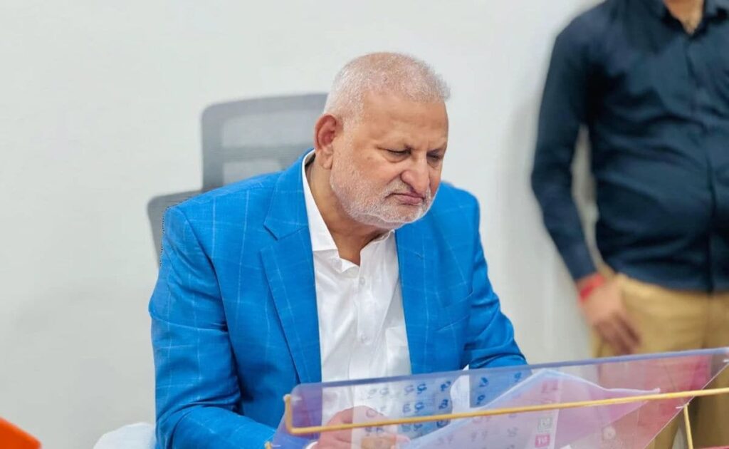 After Rummy-Playing Video, Maharashtra Minister's Farmers Remark Sparks Row