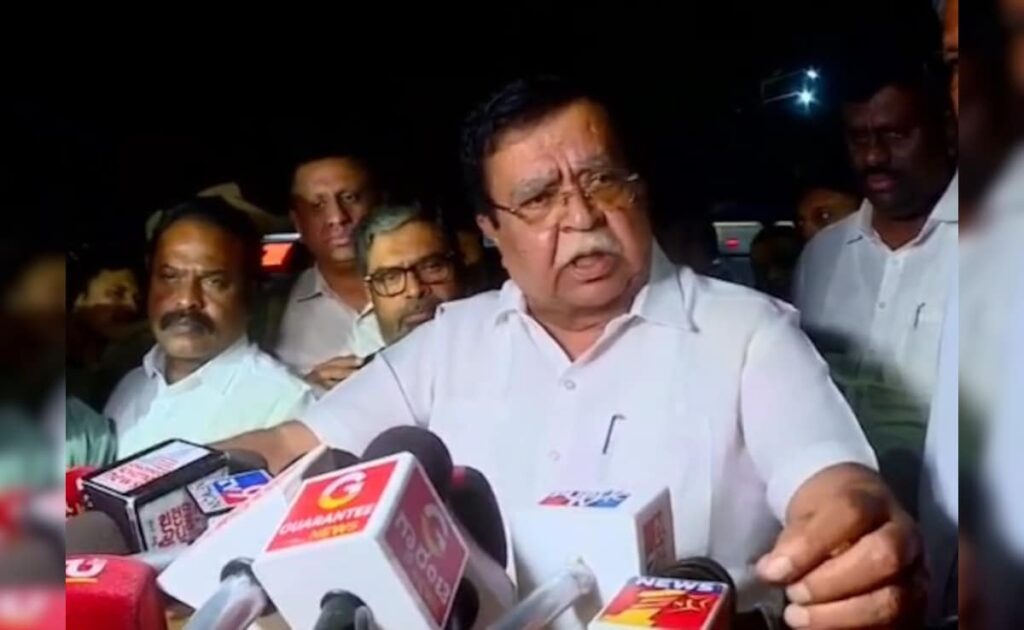 "Conspiracy," Says Karnataka's Ousted Minister, Plans To Meet Rahul Gandhi