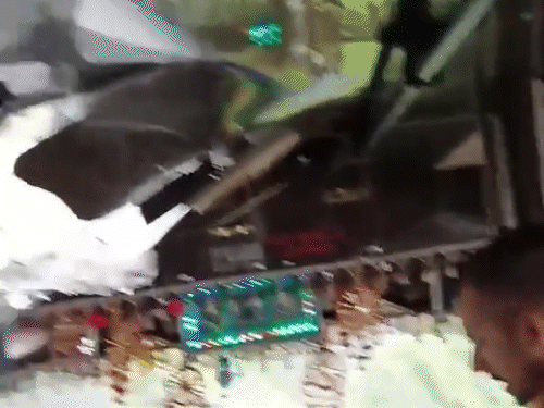 चलती बस पर पहाड़ी से गिरा पत्थर:30 सवारियां बाल-बाल बची, शिमला में मलबे में दबी 4 गाड़ियां; चंडीगढ़-मनाली फोरलेन 10 घंटे बाद बहाल