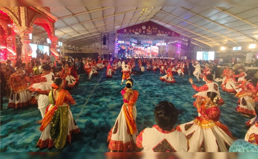 Adani Electricity Powers 653 Durga Puja Pandals In Mumbai With Temporary Connections